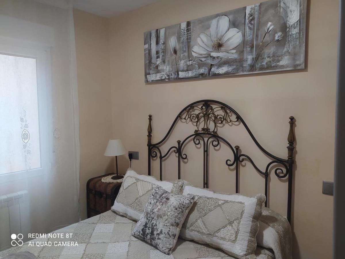 Gonzalo De Berceo 15 " Calidad-Sobrio" And " Free Private Parking " Apartment Логроньо Екстериор снимка
