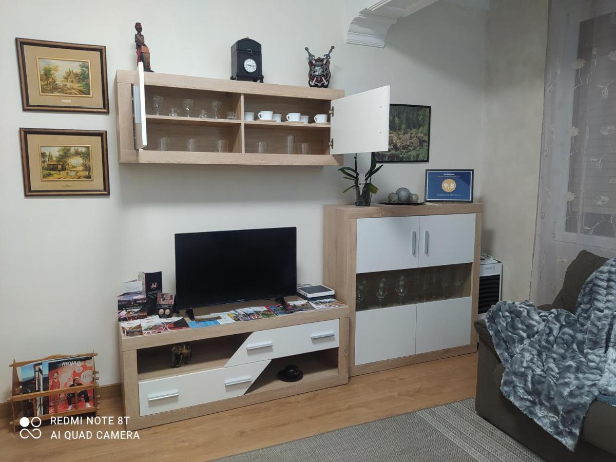 Gonzalo De Berceo 15 " Calidad-Sobrio" And " Free Private Parking " Apartment Логроньо Екстериор снимка