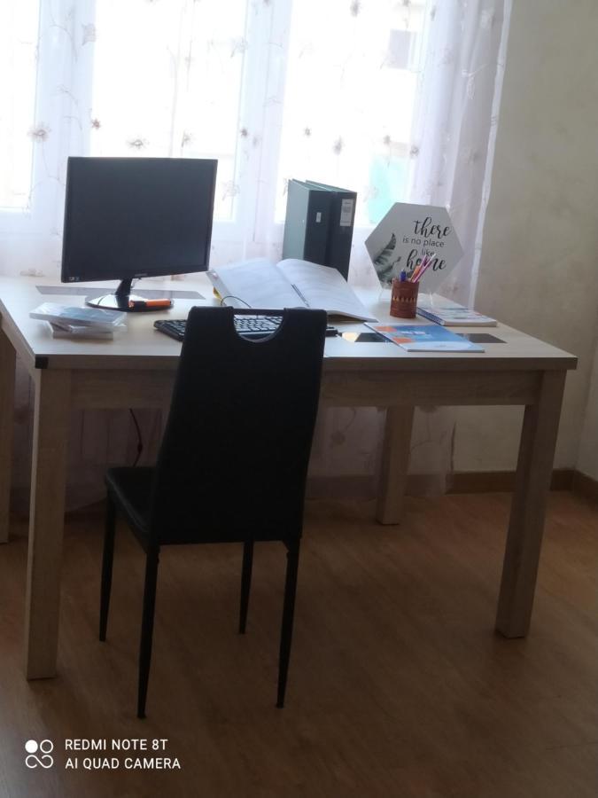 Gonzalo De Berceo 15 " Calidad-Sobrio" And " Free Private Parking " Apartment Логроньо Екстериор снимка